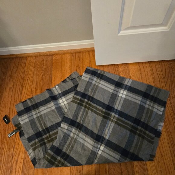 NWT Mens Express Scarf - Picture 1 of 7